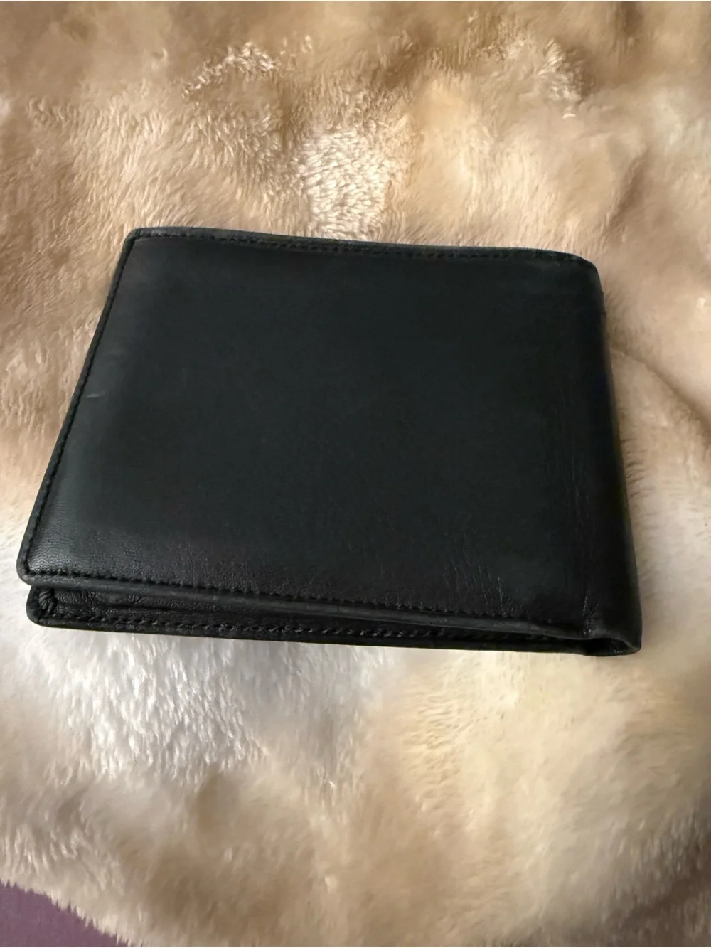 Wilsons Leather Black Leather Bi-Fold Card Holder